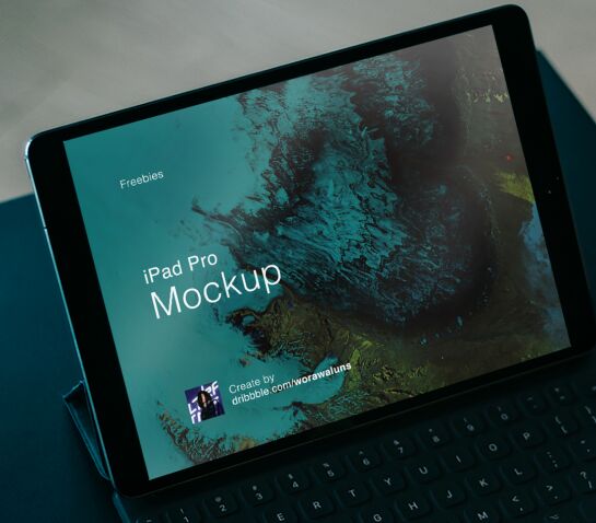 Realistic iPad Pro PSD Mockup