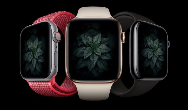 Realistic Apple Watch Series 4 Mockup PSD